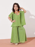GREEN