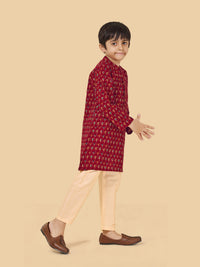 Boys Printed Cotton Kurta And Pyjama Set