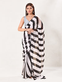 Vamas V Neck Yoke Solid Sleeveless Blouse