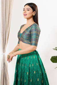 Jaquard Weaved V Neck Patcg Blouse